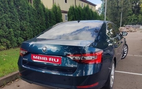 Skoda Superb III рестайлинг, 2019 год, 2 600 000 рублей, 4 фотография