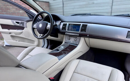 Jaguar XF I рестайлинг, 2010 год, 1 250 000 рублей, 34 фотография