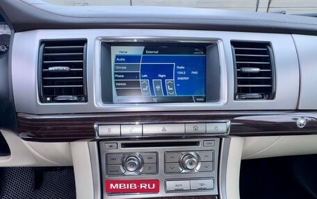 Jaguar XF I рестайлинг, 2010 год, 1 250 000 рублей, 36 фотография