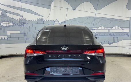 Hyundai Elantra, 2021 год, 1 790 000 рублей, 4 фотография