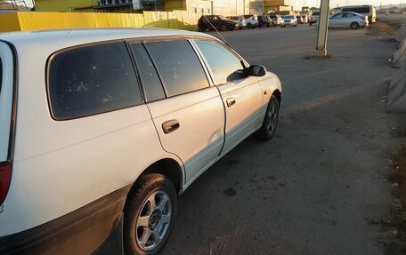Toyota Caldina, 2002 год, 310 000 рублей, 4 фотография