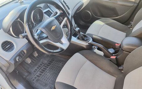 Chevrolet Cruze II, 2012 год, 575 000 рублей, 24 фотография