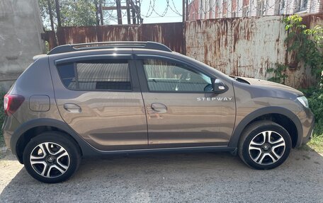 Renault Sandero II рестайлинг, 2020 год, 930 000 рублей, 3 фотография