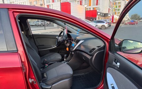 Hyundai Solaris II рестайлинг, 2012 год, 750 000 рублей, 12 фотография