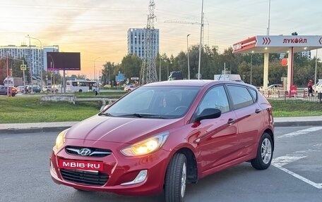 Hyundai Solaris II рестайлинг, 2012 год, 750 000 рублей, 15 фотография