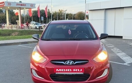 Hyundai Solaris II рестайлинг, 2012 год, 750 000 рублей, 14 фотография