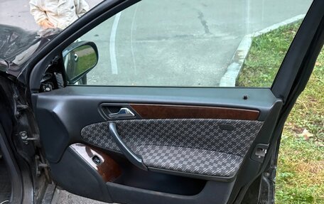 Mercedes-Benz C-Класс, 2001 год, 235 000 рублей, 8 фотография