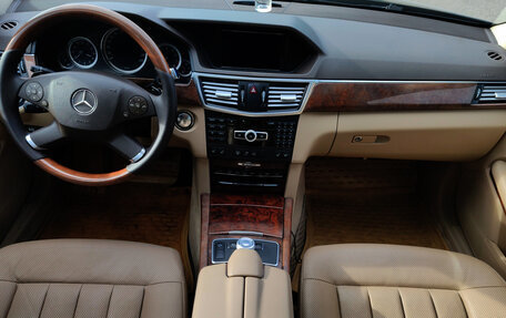 Mercedes-Benz E-Класс, 2012 год, 1 245 000 рублей, 9 фотография