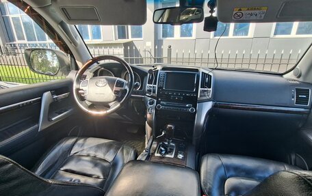 Toyota Land Cruiser 200, 2014 год, 3 740 000 рублей, 9 фотография