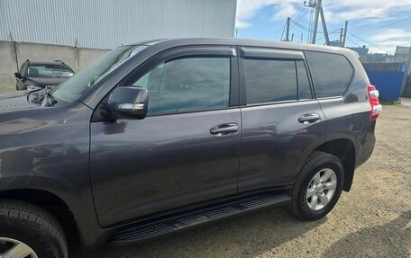 Toyota Land Cruiser Prado 150 рестайлинг 2, 2014 год, 3 350 000 рублей, 8 фотография