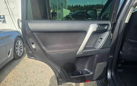 Toyota Land Cruiser Prado 150 рестайлинг 2, 2014 год, 3 350 000 рублей, 16 фотография