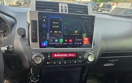 Toyota Land Cruiser Prado 150 рестайлинг 2, 2014 год, 3 350 000 рублей, 13 фотография