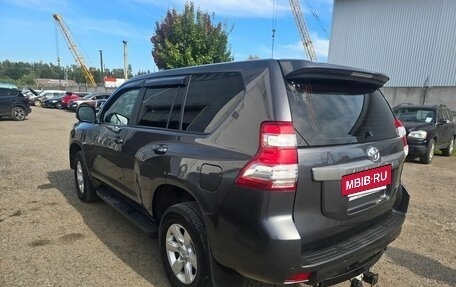 Toyota Land Cruiser Prado 150 рестайлинг 2, 2014 год, 3 350 000 рублей, 21 фотография