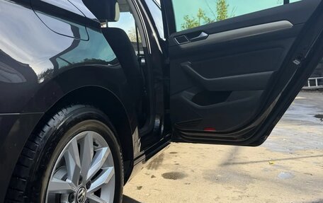 Volkswagen Passat B8 рестайлинг, 2018 год, 2 300 000 рублей, 4 фотография