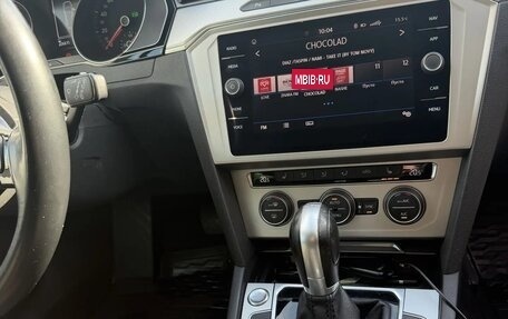 Volkswagen Passat B8 рестайлинг, 2018 год, 2 300 000 рублей, 6 фотография