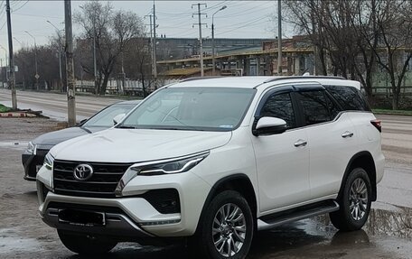 Toyota Fortuner II, 2022 год, 5 500 000 рублей, 1 фотография