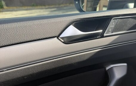 Volkswagen Passat B8 рестайлинг, 2018 год, 2 300 000 рублей, 19 фотография
