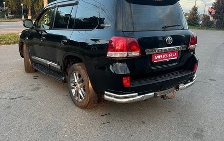 Toyota Land Cruiser 200, 2011 год, 3 300 000 рублей, 1 фотография