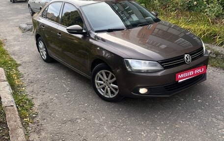 Volkswagen Jetta VI, 2012 год, 780 000 рублей, 7 фотография