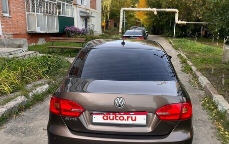 Volkswagen Jetta VI, 2012 год, 780 000 рублей, 3 фотография