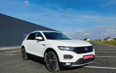 Volkswagen T-Roc I, 2022 год, 2 450 000 рублей, 1 фотография