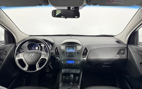 Hyundai ix35 I рестайлинг, 2015 год, 1 500 000 рублей, 19 фотография