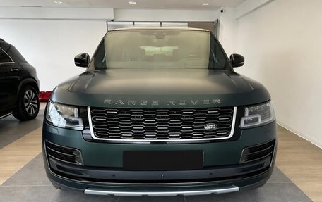 Land Rover Range Rover IV рестайлинг, 2018 год, 11 750 000 рублей, 3 фотография