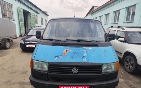 Volkswagen Caravelle T4, 1990 год, 280 000 рублей, 2 фотография