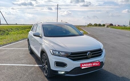 Volkswagen T-Roc I, 2022 год, 2 450 000 рублей, 11 фотография