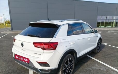 Volkswagen T-Roc I, 2022 год, 2 450 000 рублей, 8 фотография