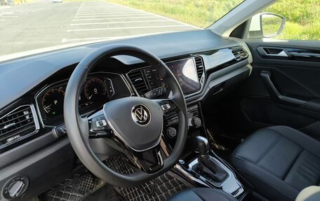 Volkswagen T-Roc I, 2022 год, 2 450 000 рублей, 13 фотография