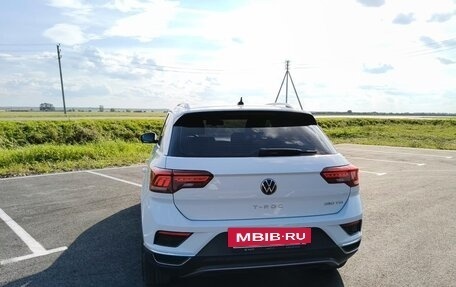 Volkswagen T-Roc I, 2022 год, 2 450 000 рублей, 31 фотография