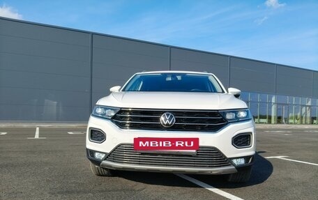 Volkswagen T-Roc I, 2022 год, 2 450 000 рублей, 30 фотография