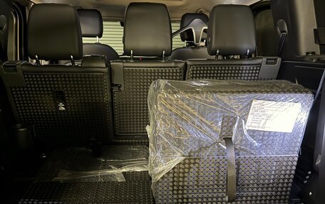 Land Rover Defender II, 2023 год, 8 800 000 рублей, 26 фотография