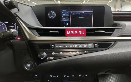 Lexus ES VII, 2019 год, 4 250 000 рублей, 19 фотография