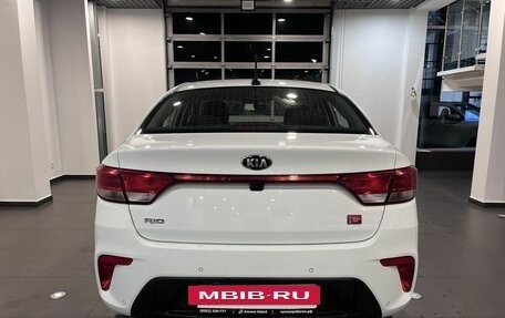 KIA Rio IV, 2018 год, 1 380 000 рублей, 4 фотография