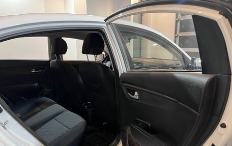 KIA Rio IV, 2018 год, 1 380 000 рублей, 17 фотография