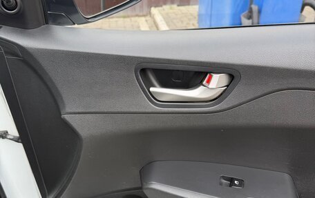 Hyundai Solaris II рестайлинг, 2017 год, 810 000 рублей, 26 фотография