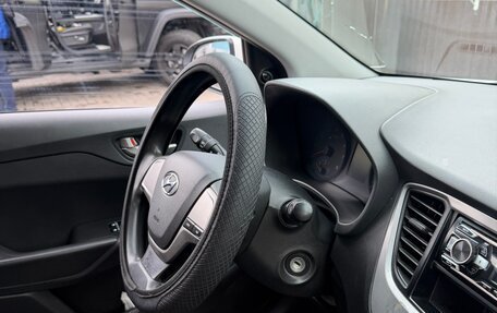 Hyundai Solaris II рестайлинг, 2017 год, 810 000 рублей, 28 фотография