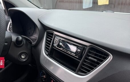 Hyundai Solaris II рестайлинг, 2017 год, 810 000 рублей, 25 фотография