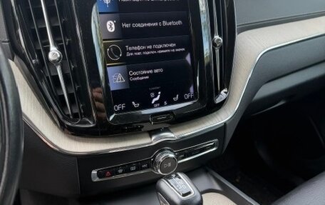 Volvo XC60 II, 2021 год, 4 300 000 рублей, 12 фотография