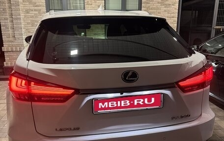 Lexus RX IV рестайлинг, 2019 год, 5 650 000 рублей, 2 фотография