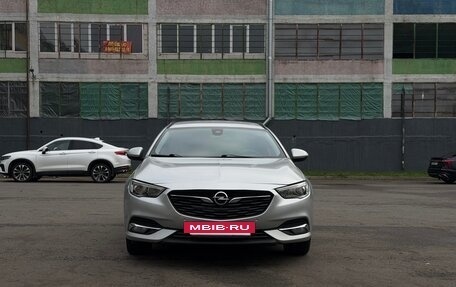 Opel Insignia II рестайлинг, 2017 год, 1 370 000 рублей, 2 фотография