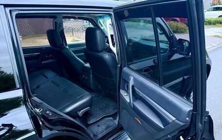 Mitsubishi Pajero IV, 2013 год, 2 650 000 рублей, 6 фотография