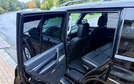 Mitsubishi Pajero IV, 2013 год, 2 650 000 рублей, 8 фотография