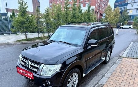Mitsubishi Pajero IV, 2013 год, 2 650 000 рублей, 2 фотография
