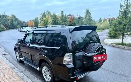 Mitsubishi Pajero IV, 2013 год, 2 650 000 рублей, 3 фотография