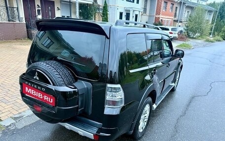 Mitsubishi Pajero IV, 2013 год, 2 650 000 рублей, 4 фотография
