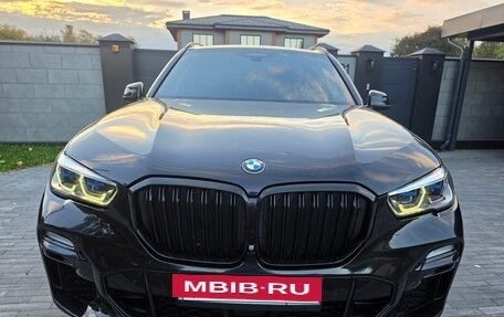 BMW X5, 2019 год, 5 750 000 рублей, 2 фотография