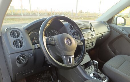 Volkswagen Tiguan I, 2012 год, 1 015 000 рублей, 19 фотография